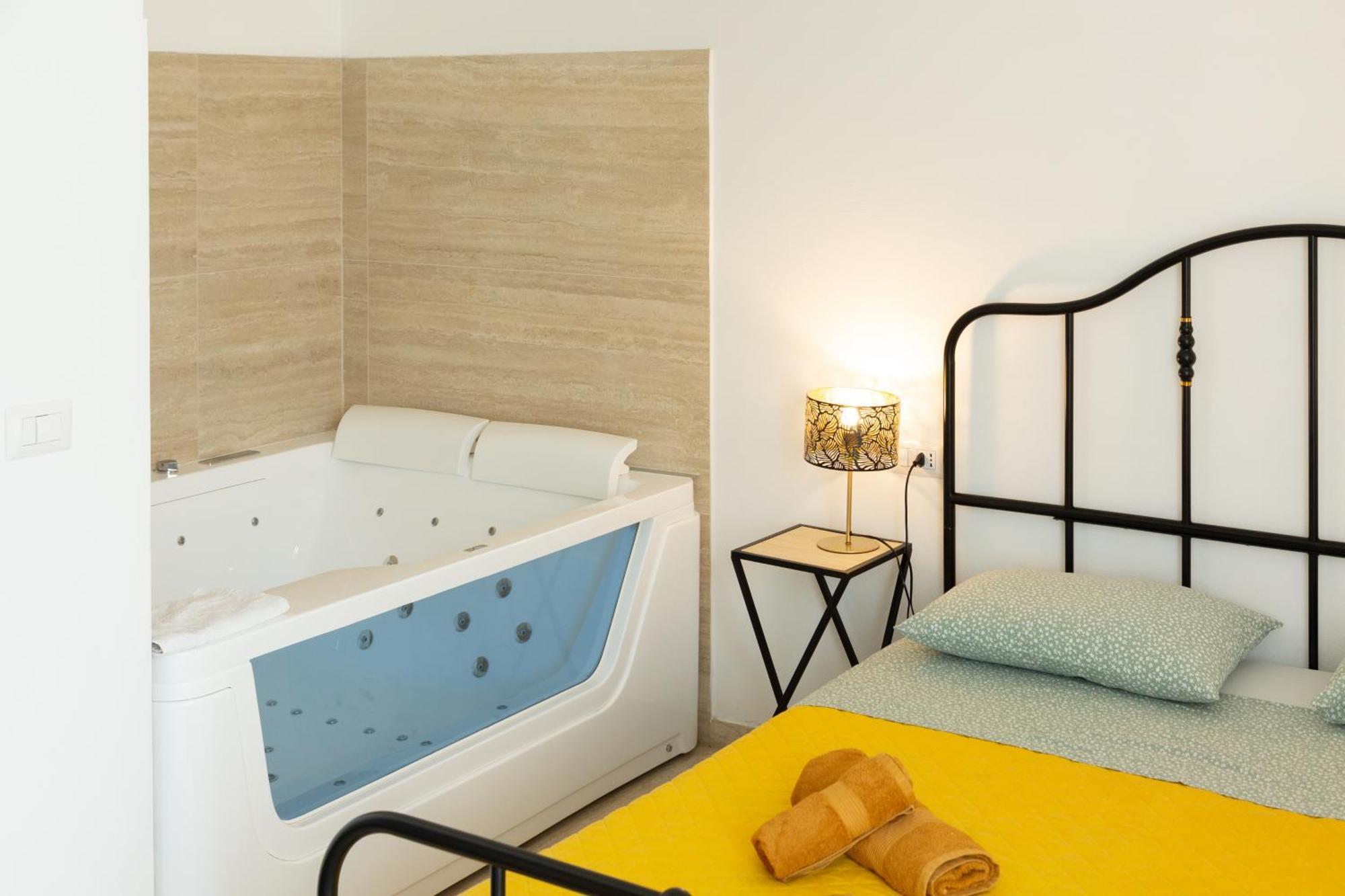 Maris Suite - Appartamento Con Vasca Idromassaggio Alghero Exteriör bild
