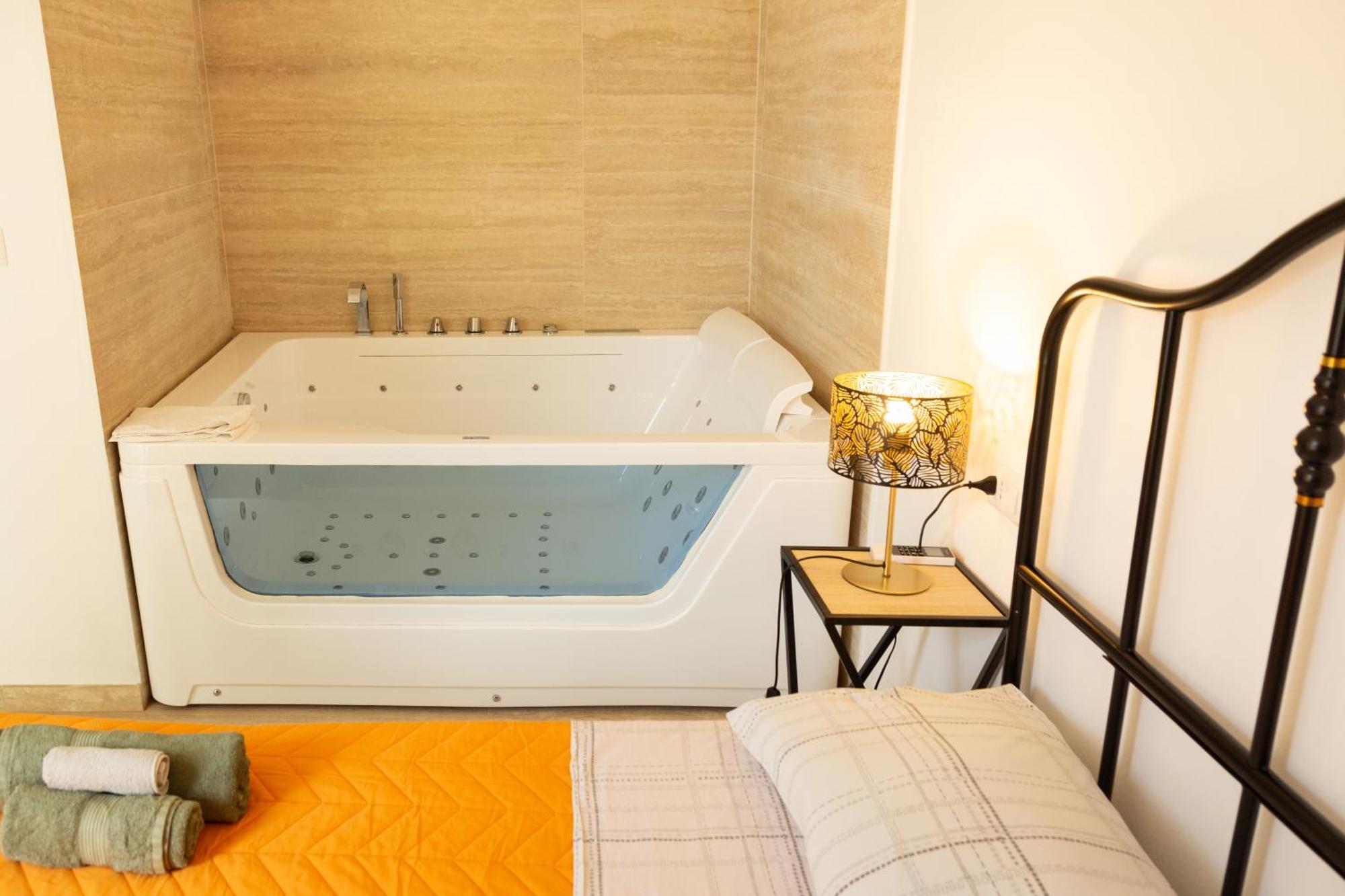 Maris Suite - Appartamento Con Vasca Idromassaggio Alghero Exteriör bild